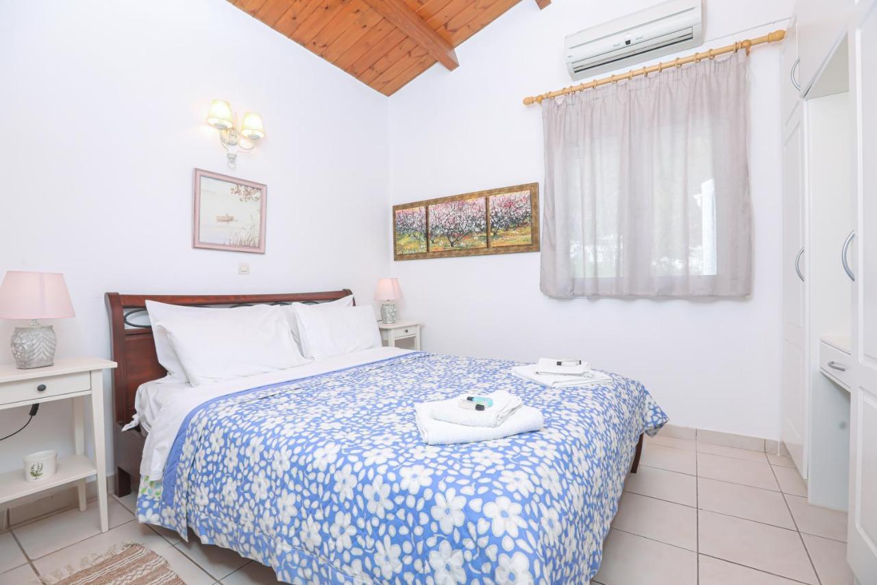 Suzanne'S Apartment Glyfada Menigos Resort Экстерьер фото